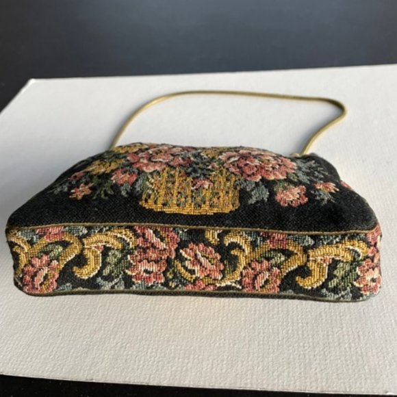VTG. Early-Mid Century PETIT POINT EVENING BAG/CLUTCH Black/Florals, Gold Metal - Picture 3 of 7